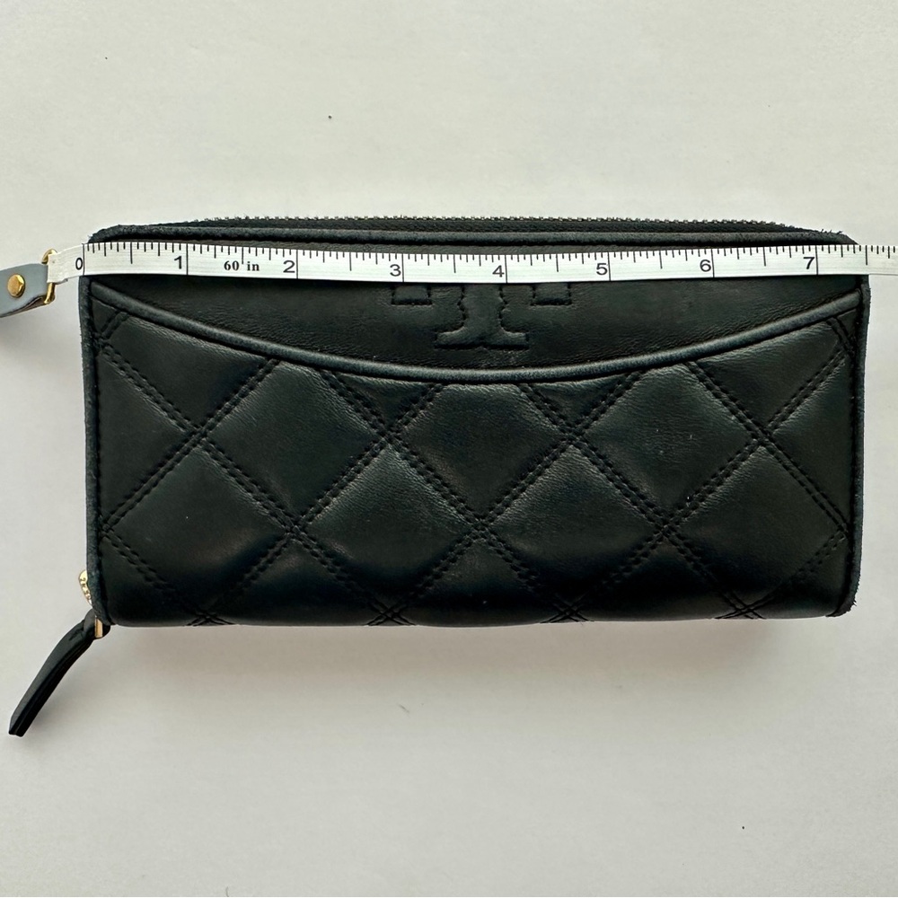 Authentic Tory Burch Savannah Continental Black Quilted Zip Wallet Women’s - Picture 7 of 9